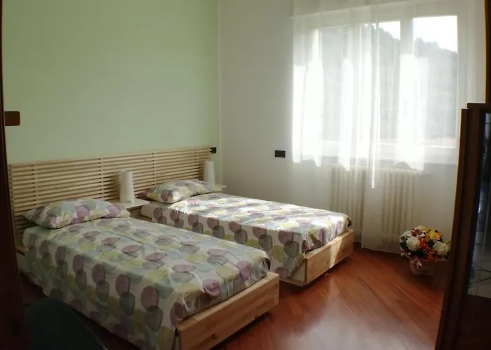Sari 4* Como