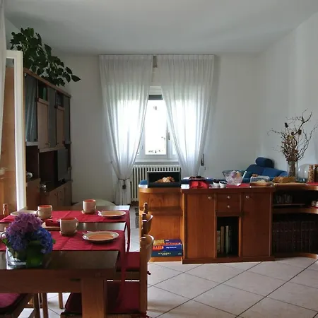 Sari Bed & Breakfast Como